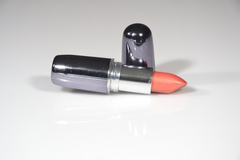 esthetique-POURCIEUX-min_lipstick-273109